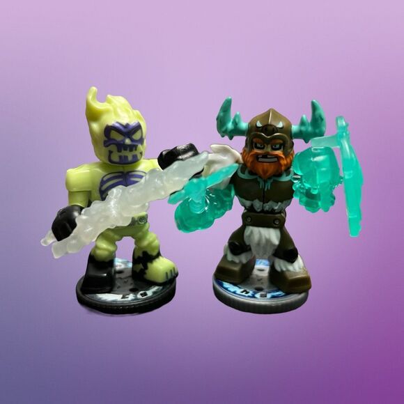 Akedo, Powerstorm 5 Player Pack Figures and 1 Stand Moose Toys - Picture 5 of 9